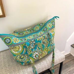 Vera Bradley duffle bag